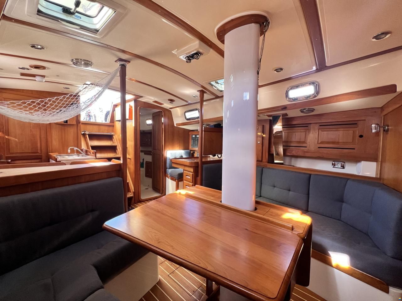 Tartan 3700