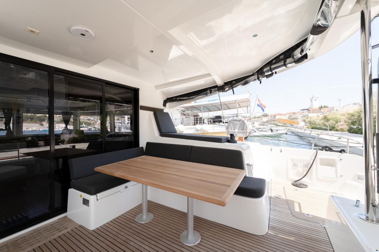 Lagoon 42 NEO