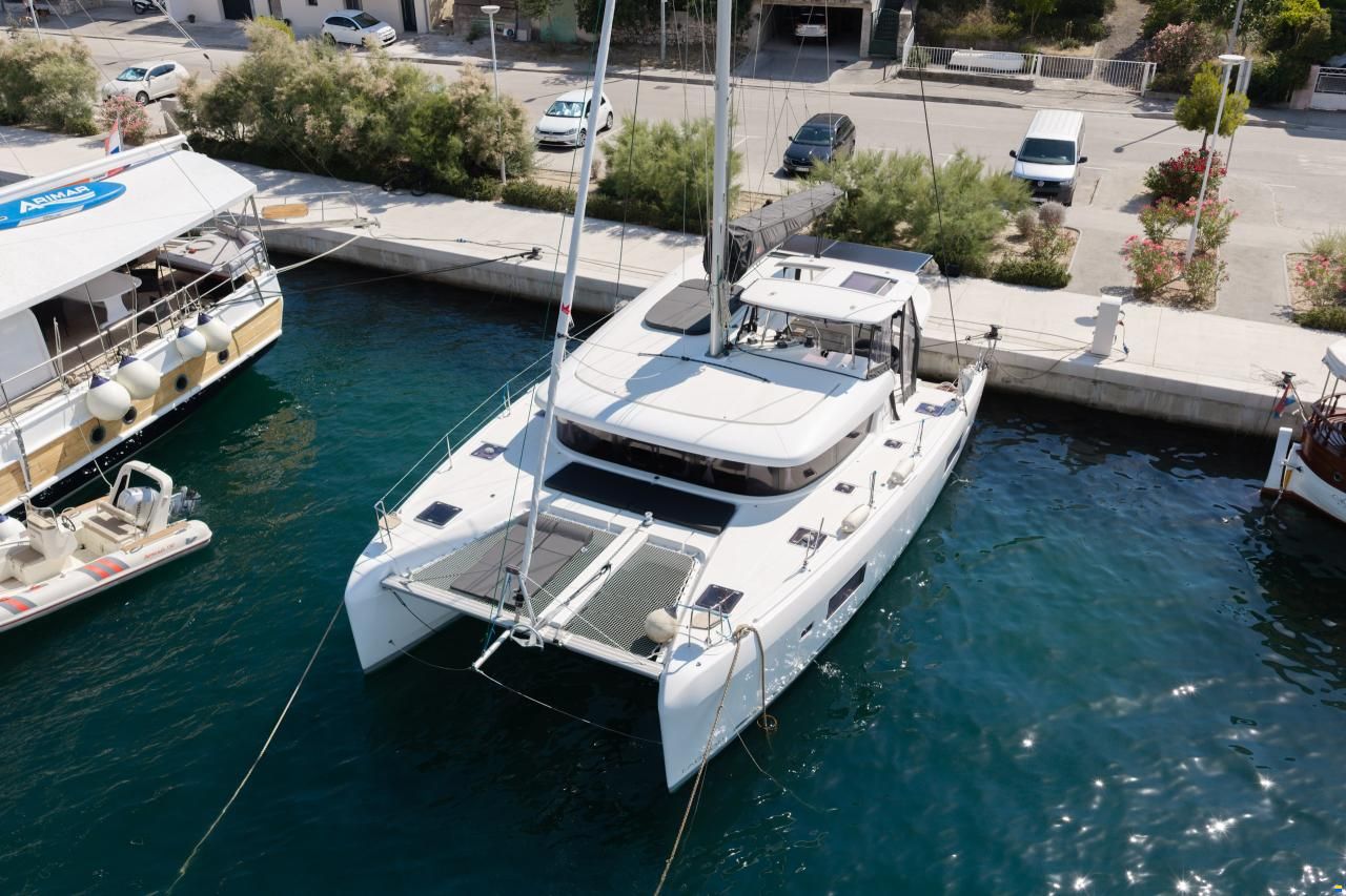 Lagoon 42 NEO
