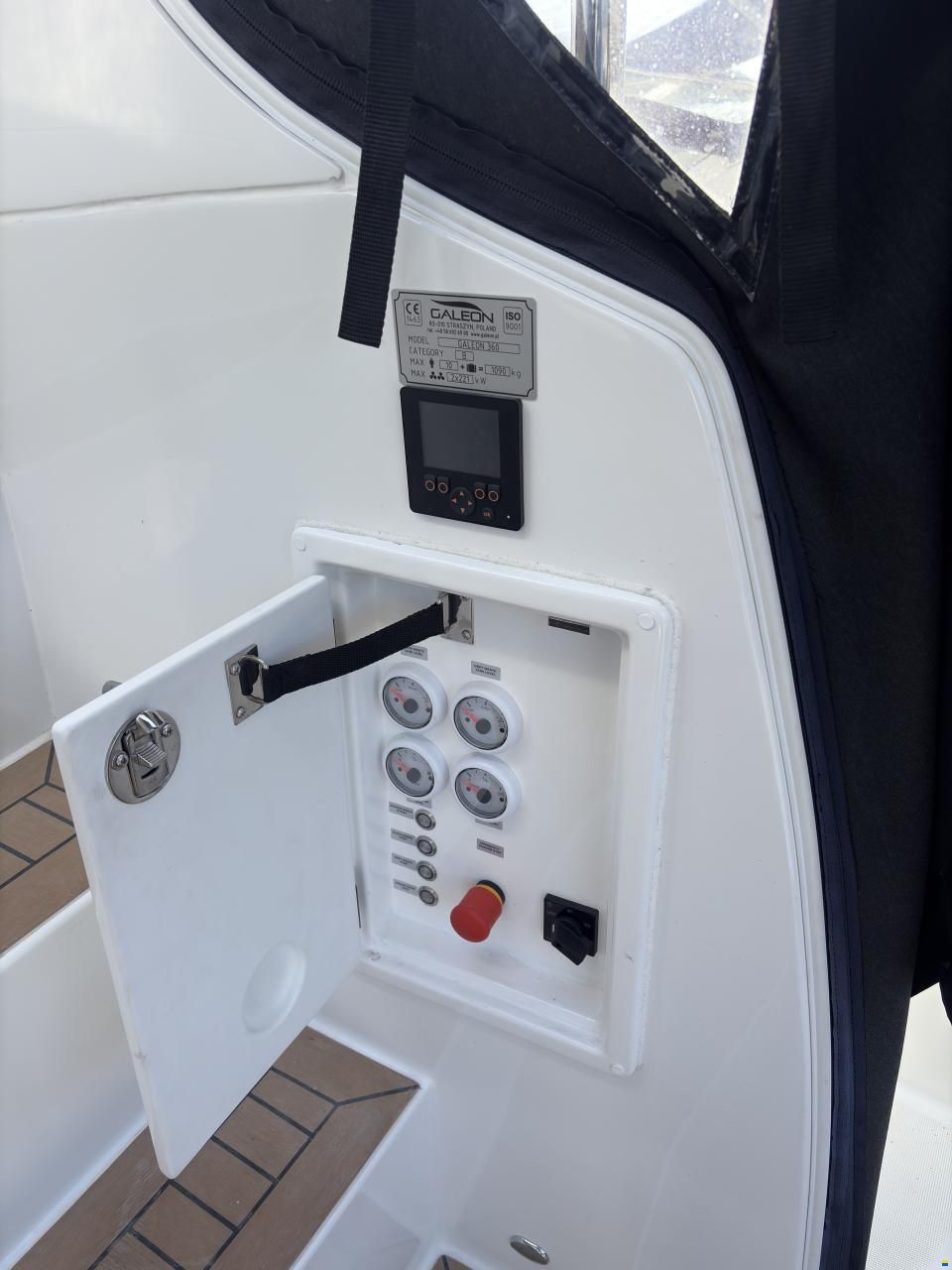 Galeon 360 Fly