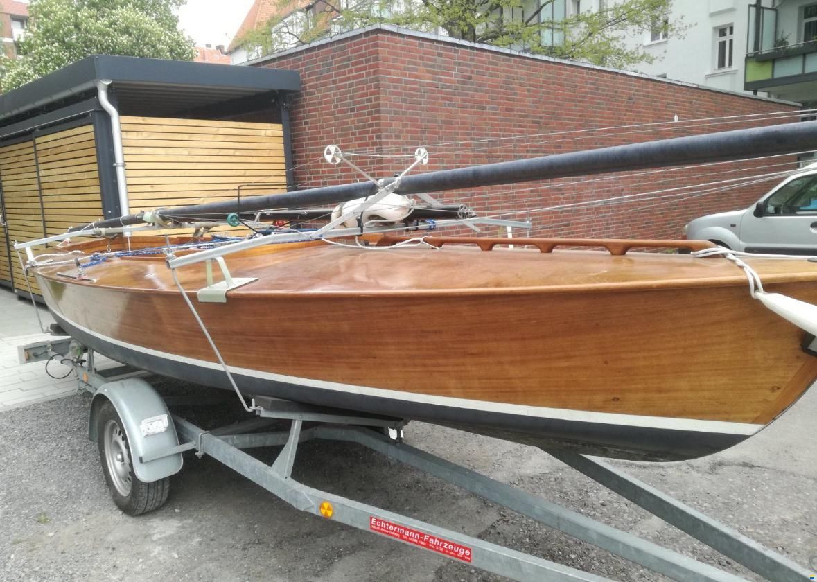 Kielzugvogel Holz