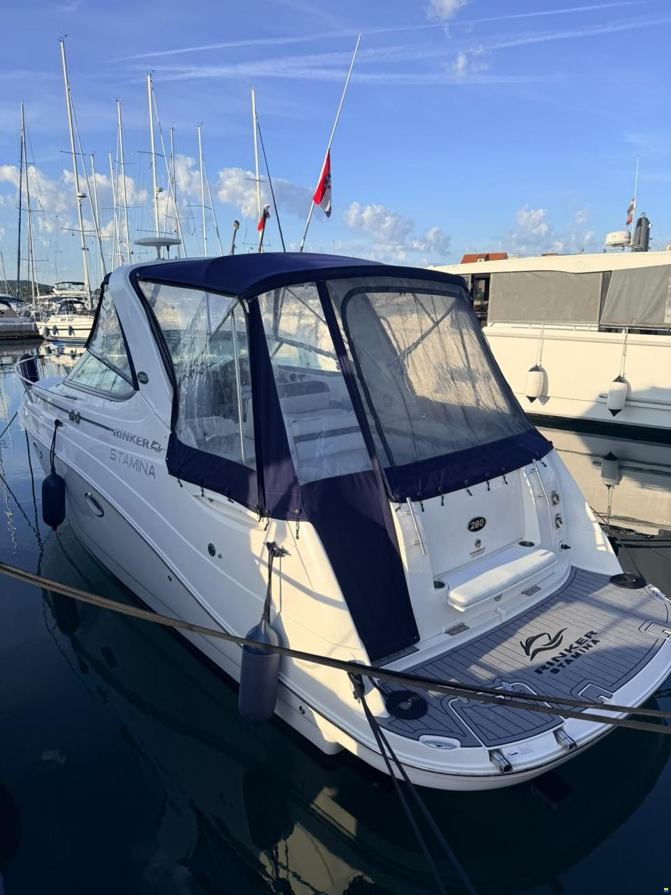 Rinker 280EC