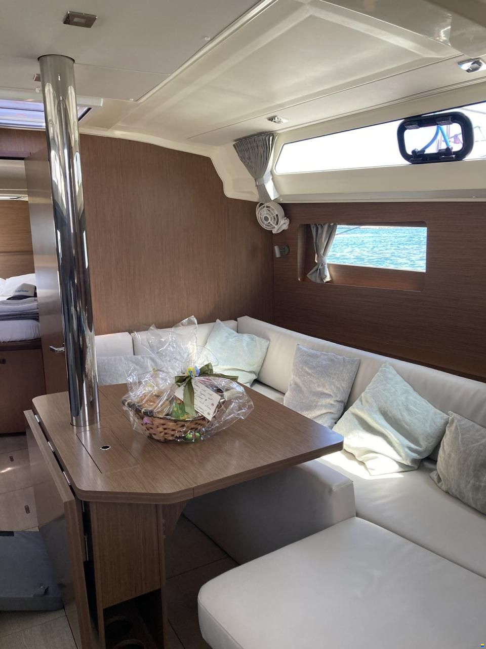 Beneteau Oceanis 41.1