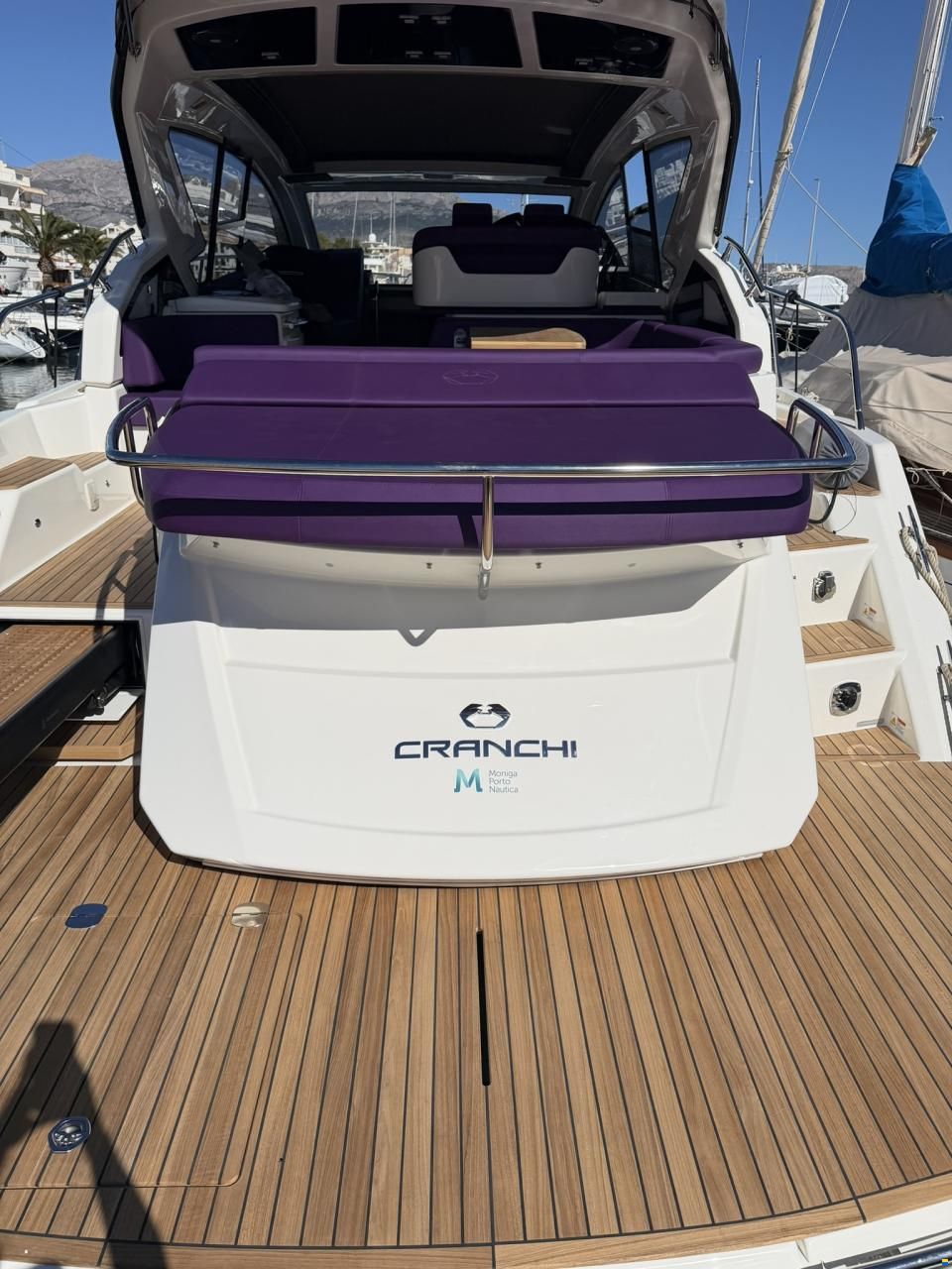 Cranchi M44 HT