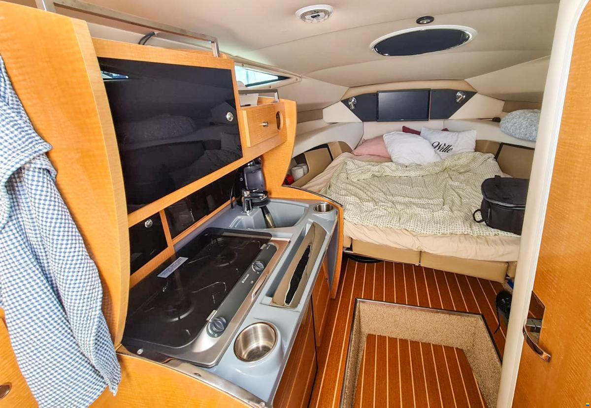 Larson Cabrio 285