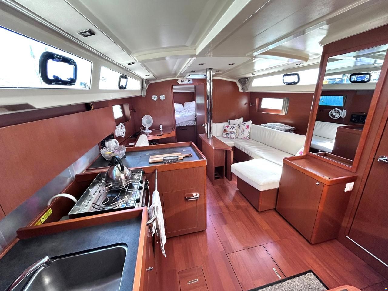 Beneteau Oceanis 41.1