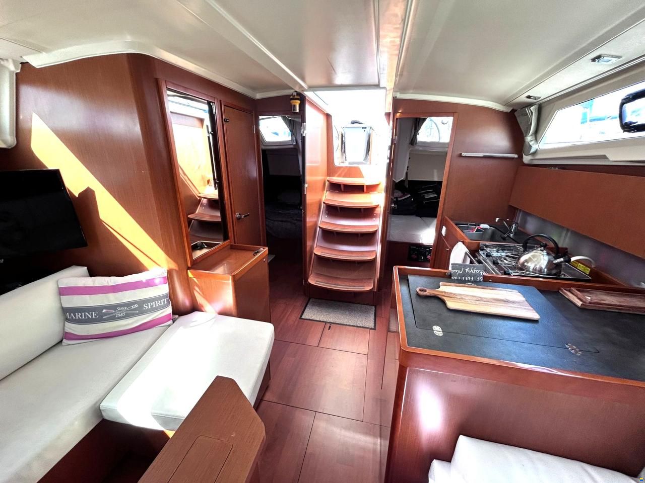 Beneteau Oceanis 41.1