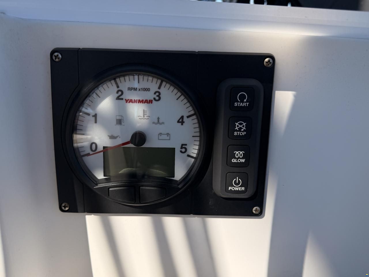Hanse 370