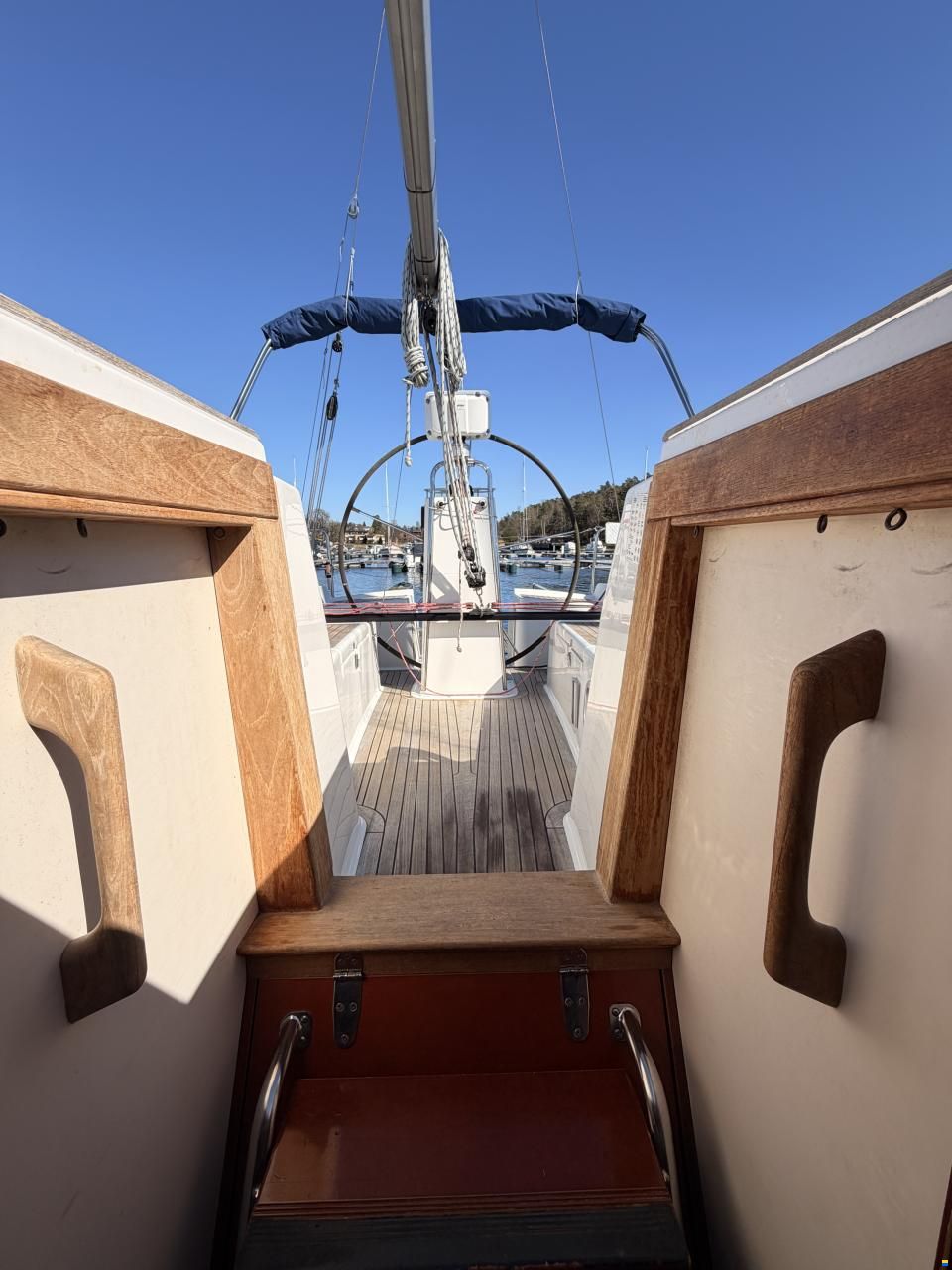 Hanse 370