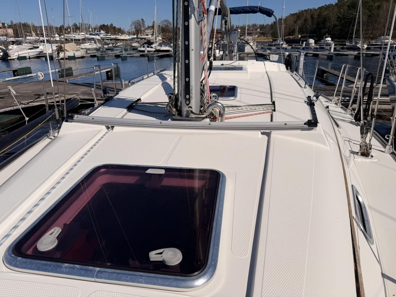 Hanse 370