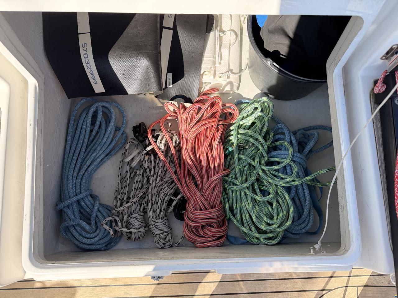 Hanse 370