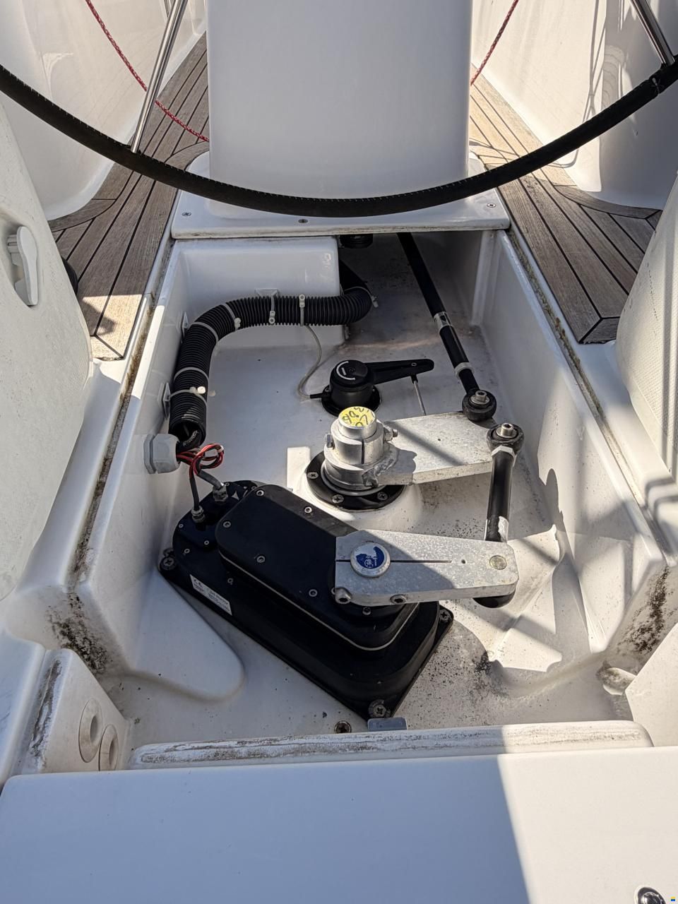 Hanse 370