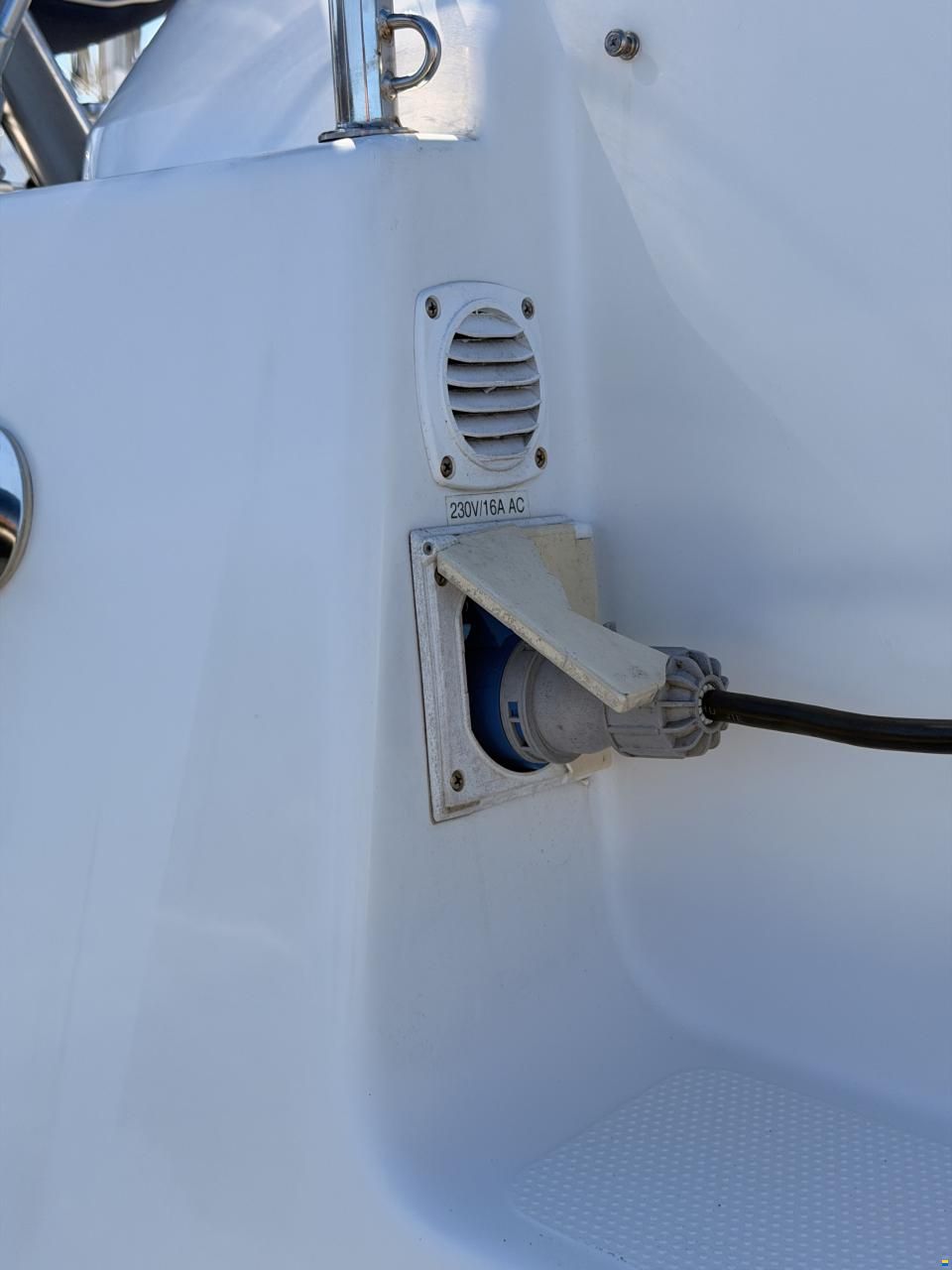 Hanse 370