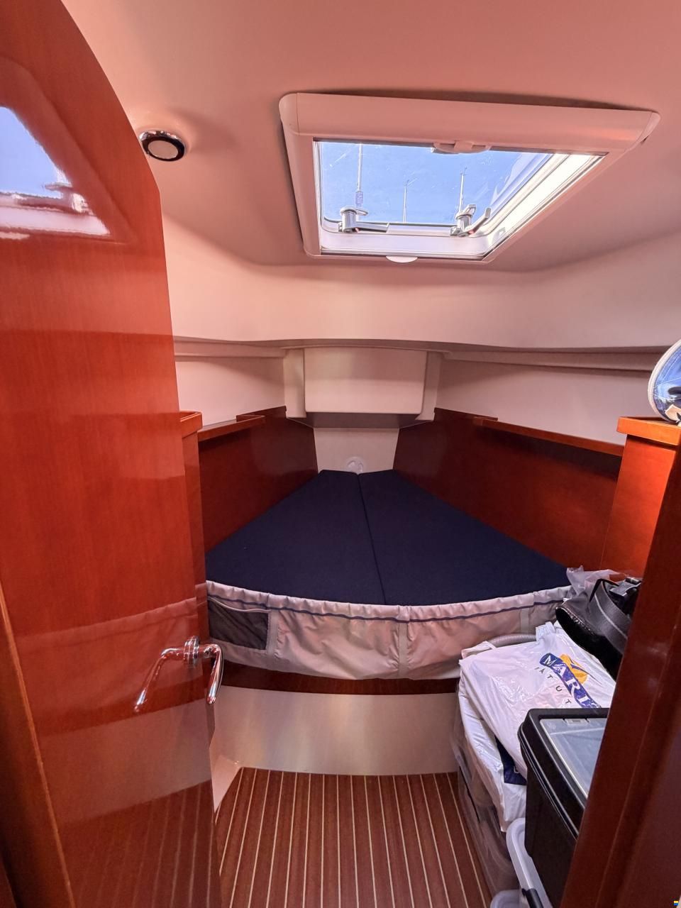 Hanse 370