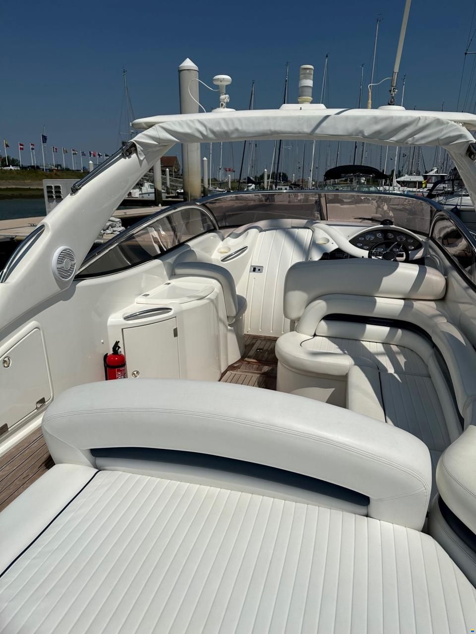 Sunseeker Superhawk 34