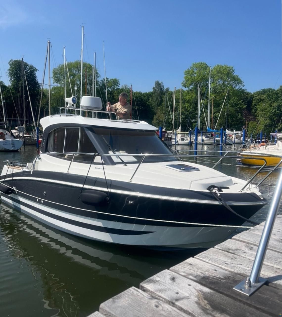 Beneteau Antares 6.80