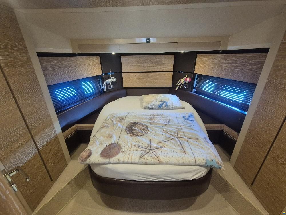 Azimut 53 FLY