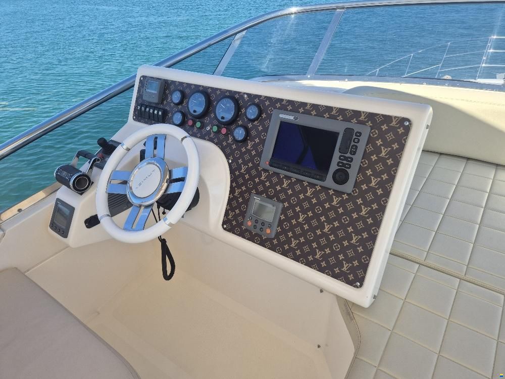 Azimut 53 FLY