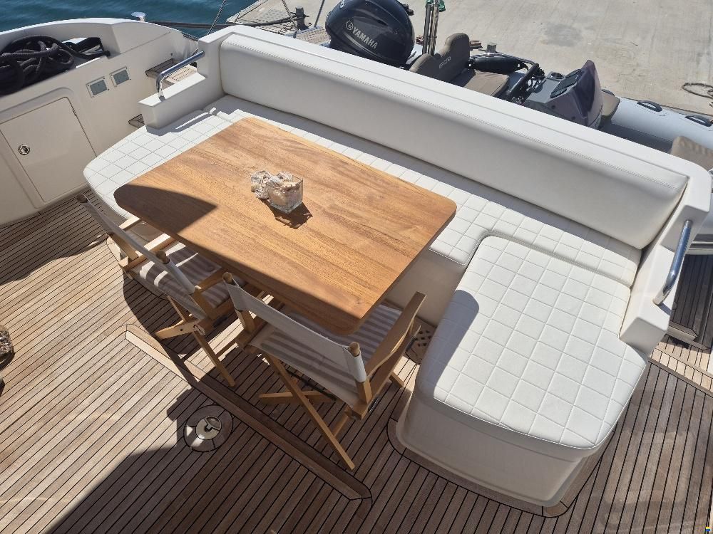 Azimut 53 FLY