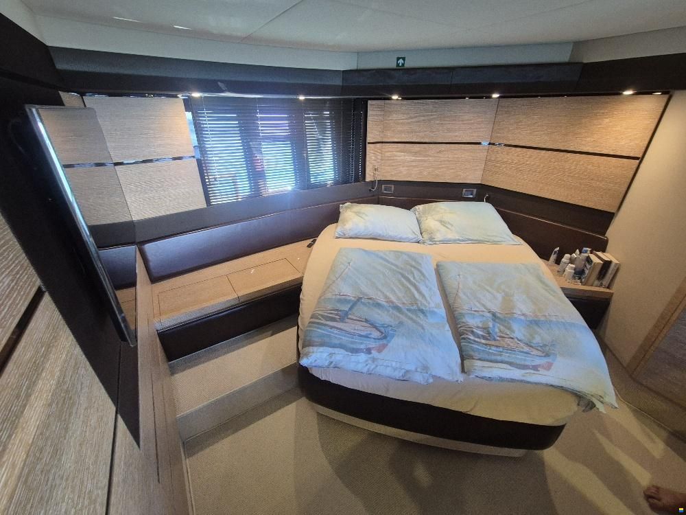 Azimut 53 FLY