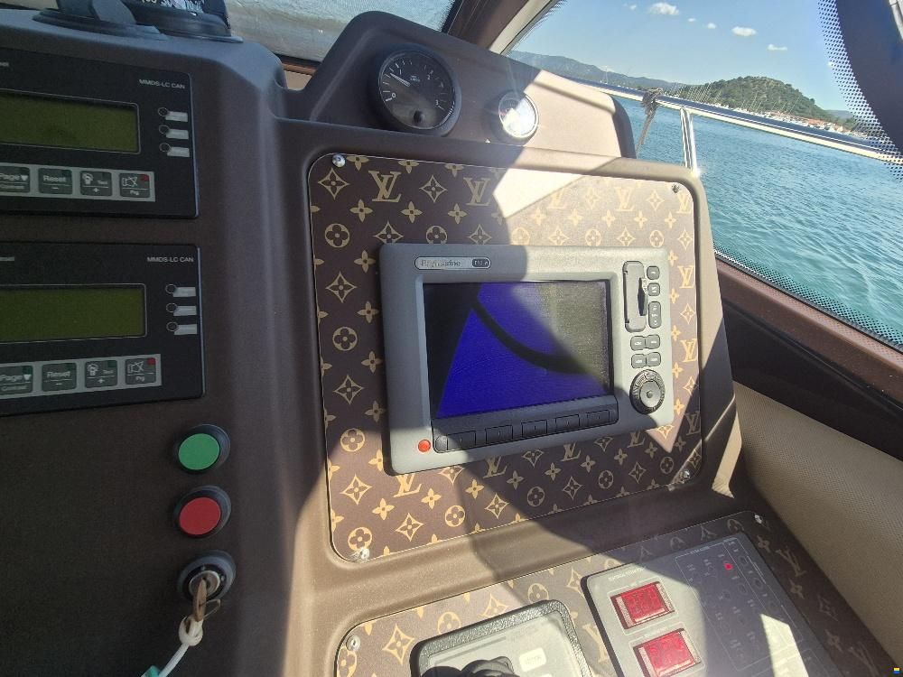 Azimut 53 FLY