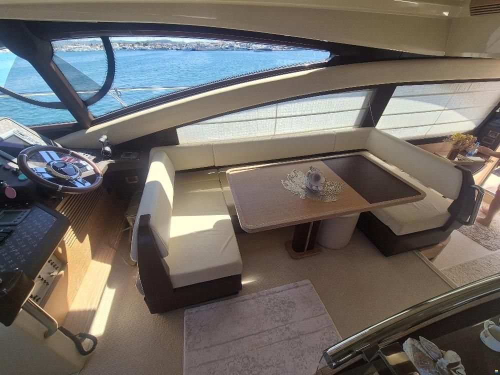 Azimut 53 FLY