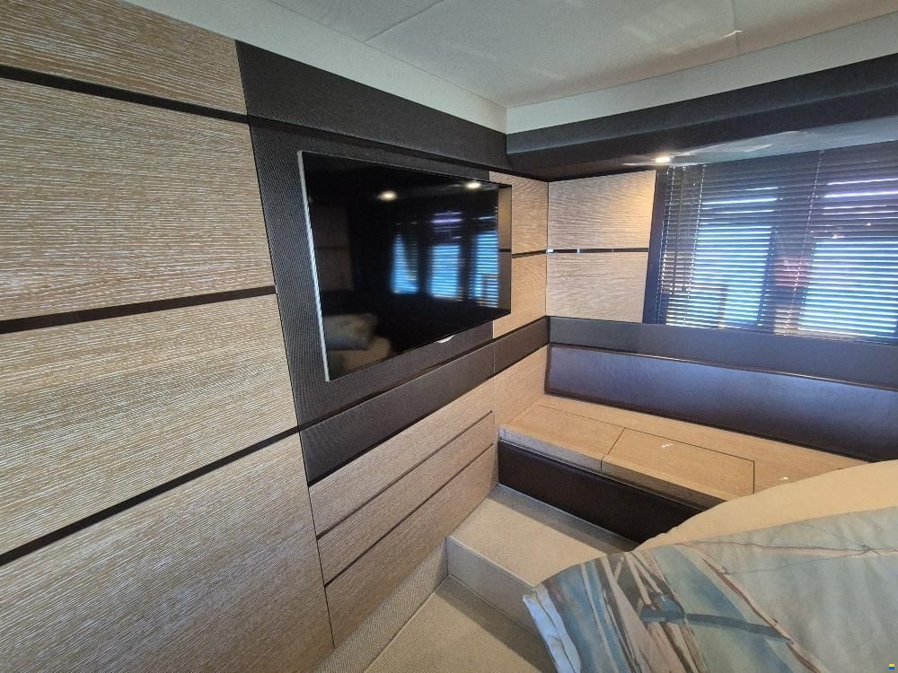 Azimut 53 FLY