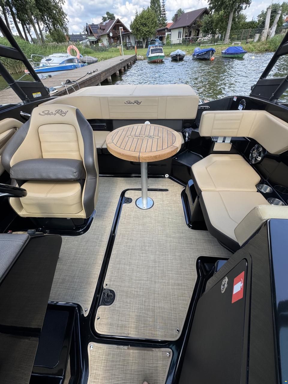 Sea Ray 190 SPX