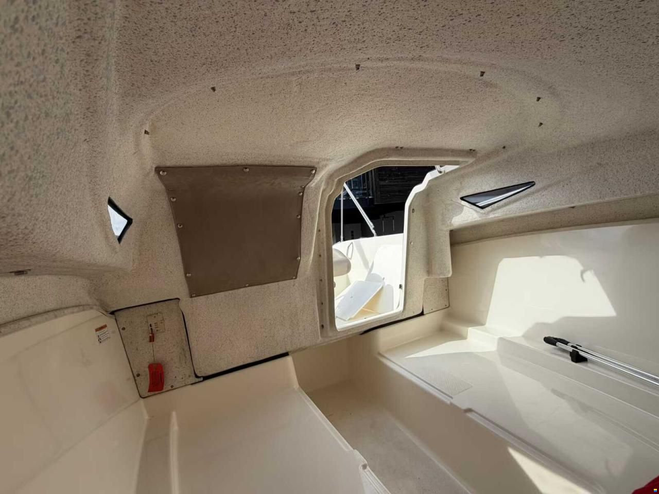 Quicksilver 455 Active Cabin