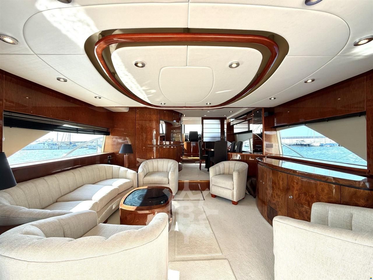 Fairline SQUADRON 74