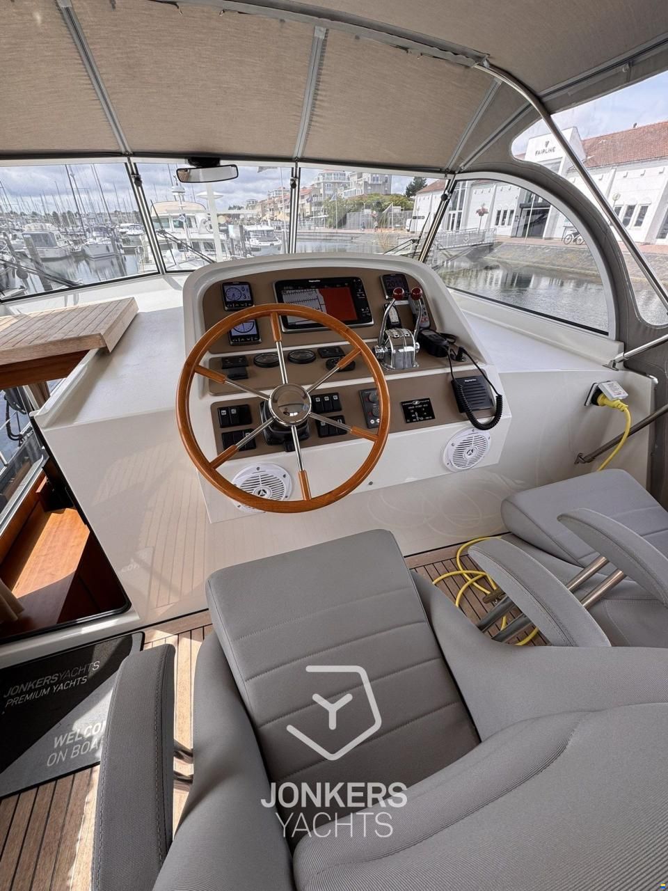 Linssen GRAND STURDY 40.9 AC TWIN "BRILLIANT EDI