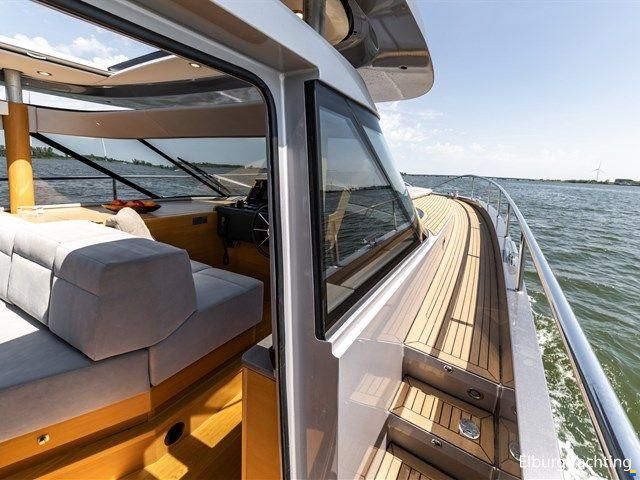 Steeler Yachts 52S Performance - Ella