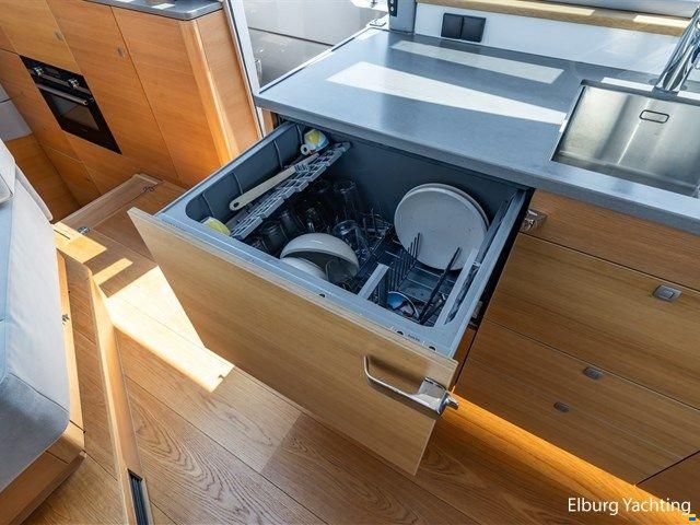 Steeler Yachts 52S Performance - Ella