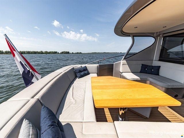 Steeler Yachts 52S Performance - Ella