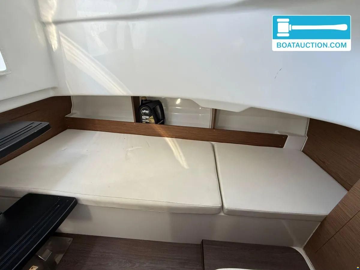 Jeanneau Cap Camarat 8.5CC