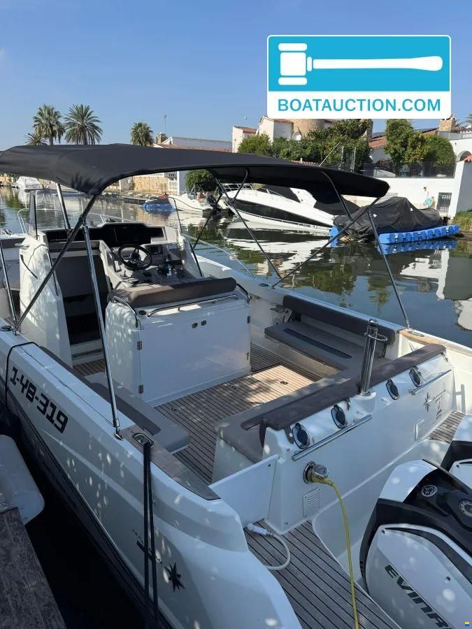 Jeanneau Cap Camarat 8.5CC