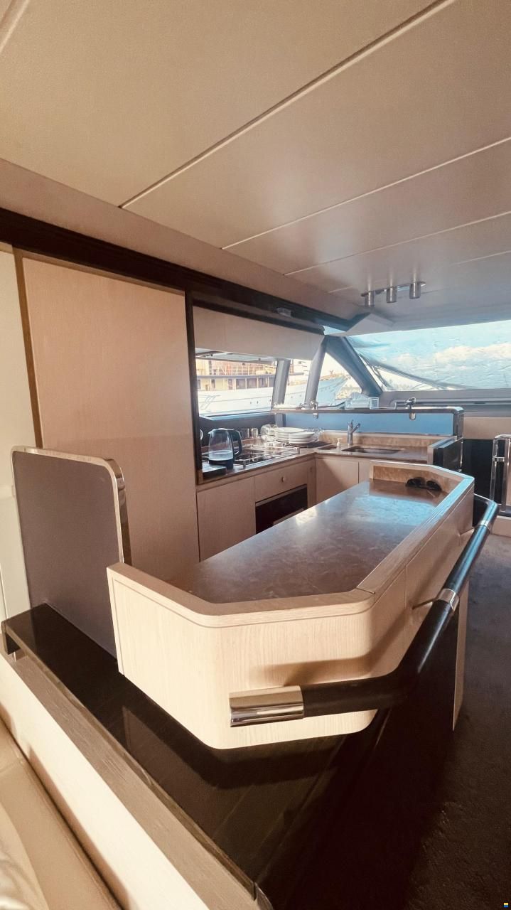 Azimut 66 Flybridge