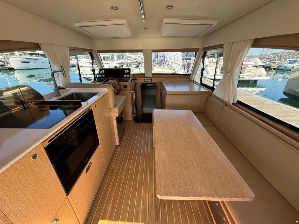 Sasga Yachts Menorquin 35