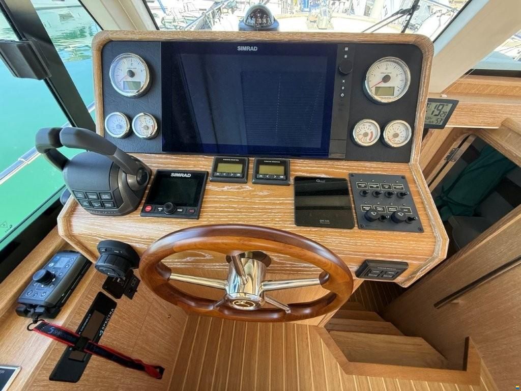Sasga Yachts Menorquin 35