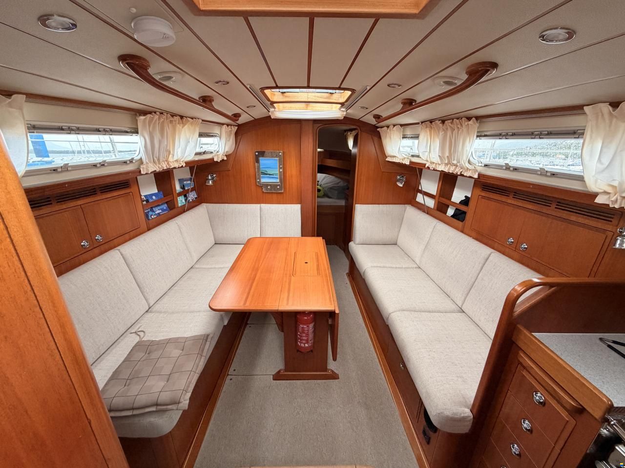 Hallberg-Rassy 310
