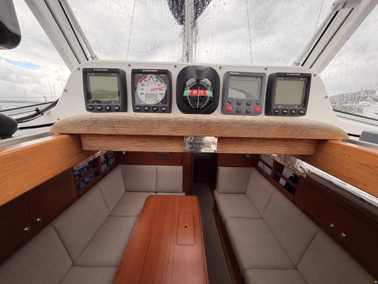 Hallberg-Rassy 310