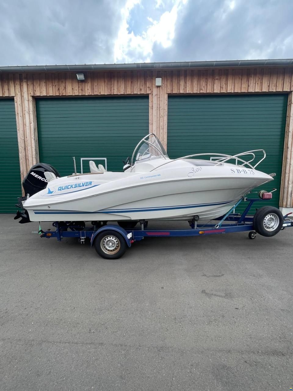 Quicksilver 555 Commander WA