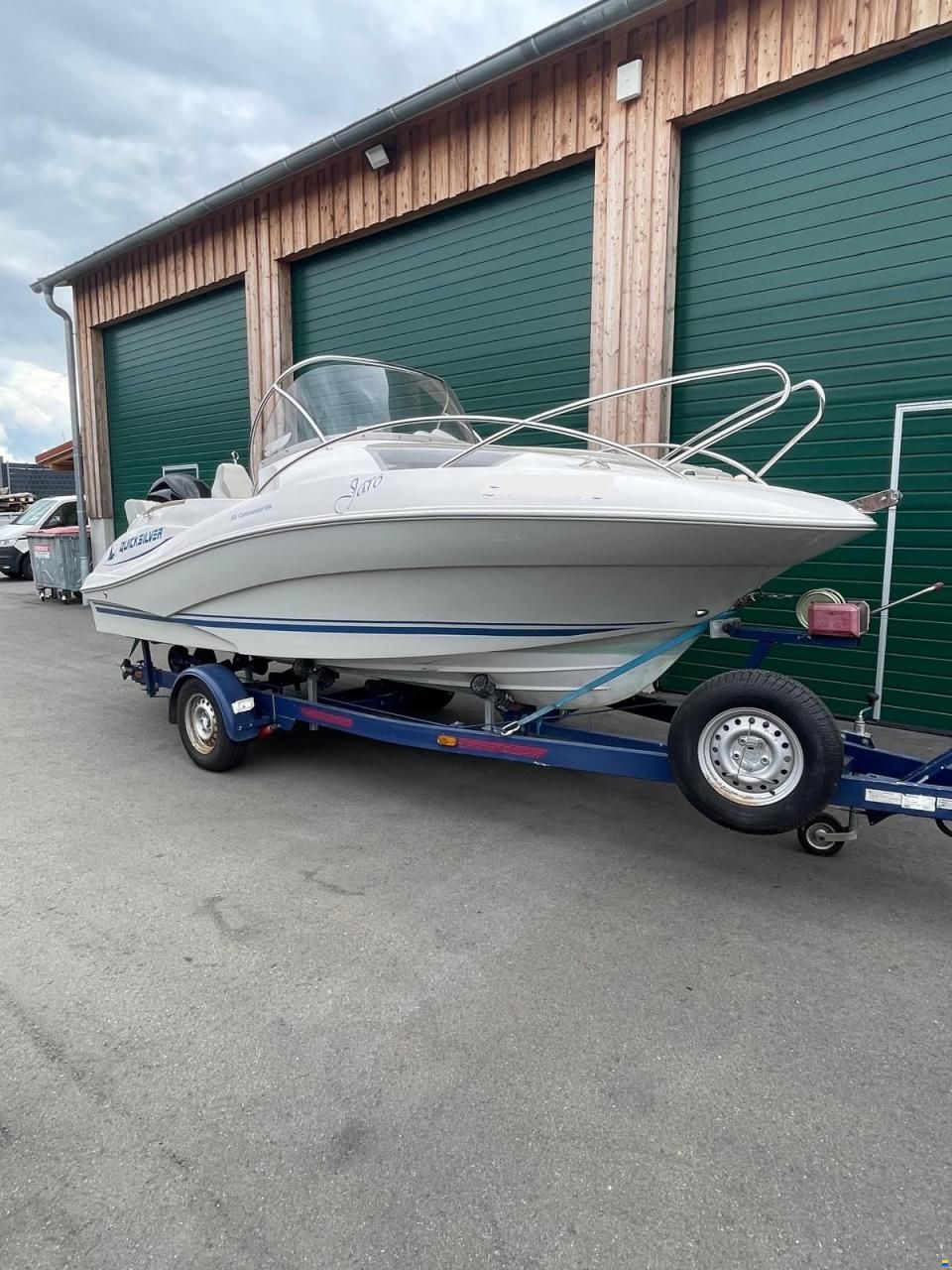 Quicksilver 555 Commander WA