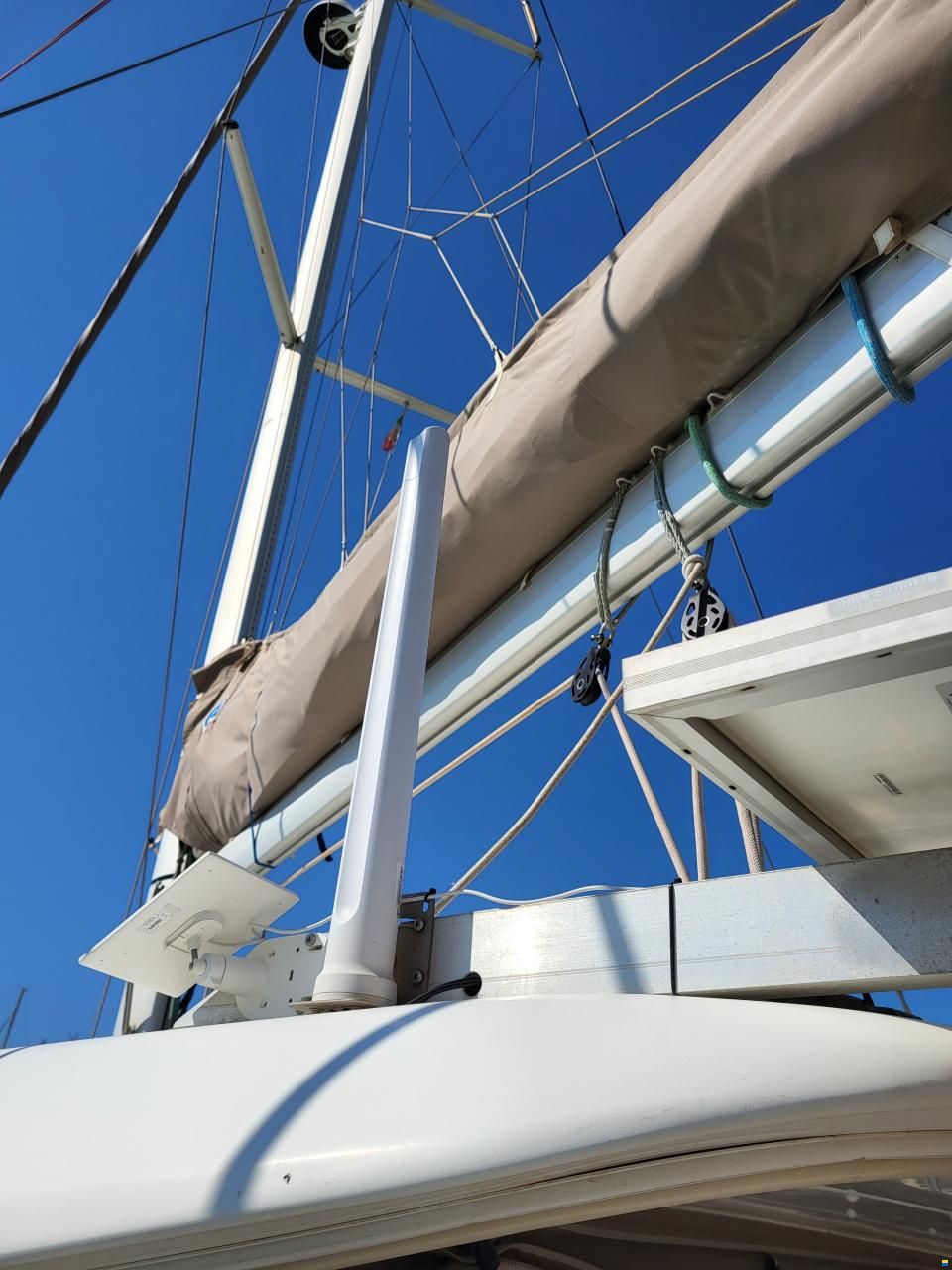 Lagoon 39