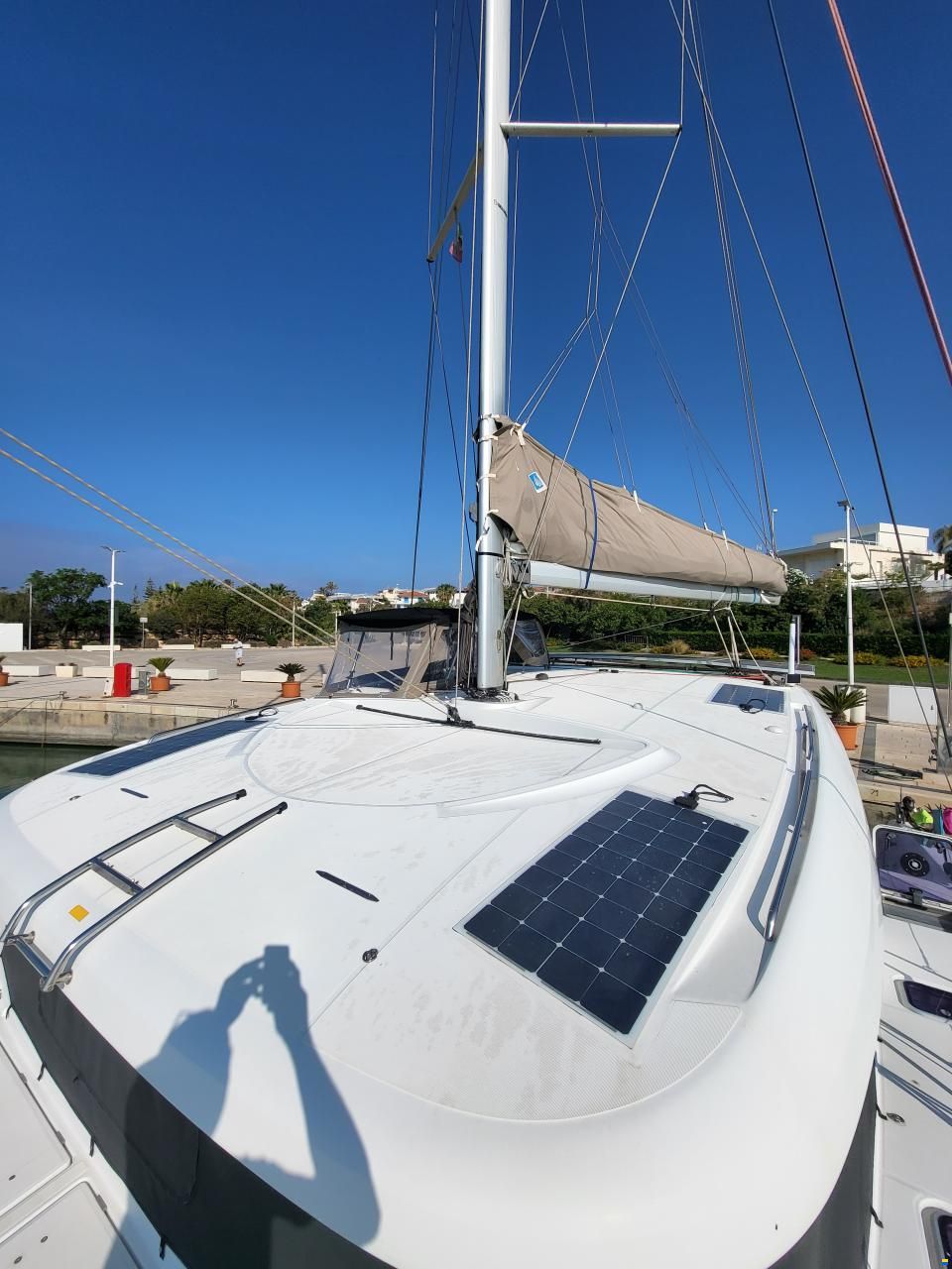 Lagoon 39