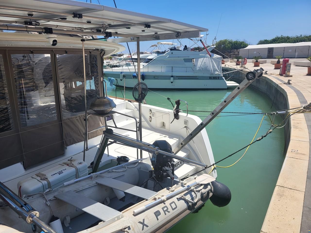 Lagoon 39