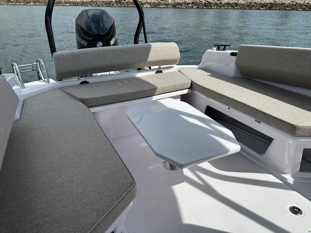 Axopar 25 Cross-Top
