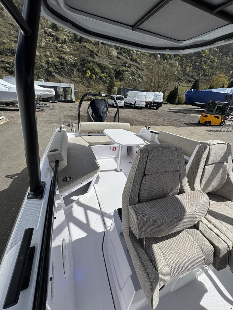 Axopar 25 Cross-Top