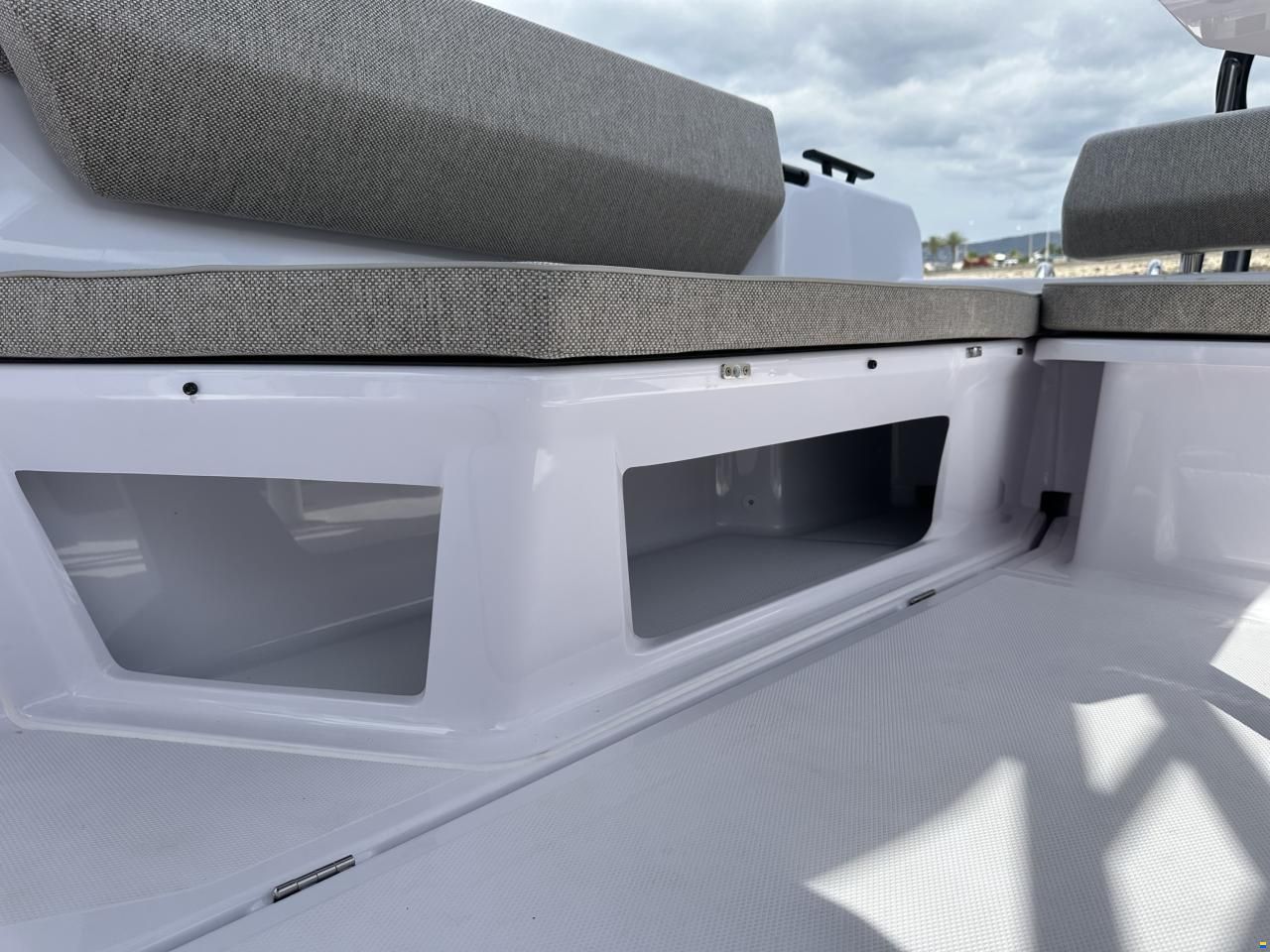 Axopar 25 Cross-Top