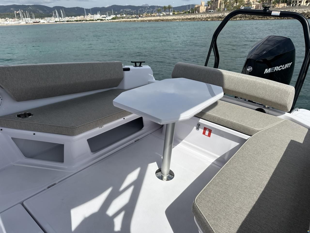 Axopar 25 Cross-Top